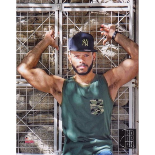 Camiseta con Bolsillo de Eestampado Militar Tallas S M y L KONEKODESIGN