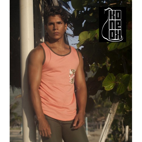 Camiseta de Algodon  Salmon  Bordes Verdes y Bolsillo Estampado S M y L Konekodesign