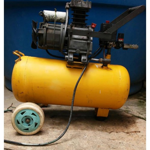 Compresor de Aire 25 lit 110 v Marca Huber