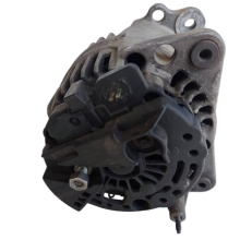 Alternador usado perfecto estado aplica para SEAT Toledo y Wolswagen Bora a...