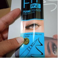 Delineador para Ojos en Gel  Tipo plumón.