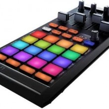 Native Instruments Controlador de DJ Traktor Kontrol F1