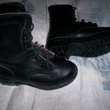 Bota Militar negro marca KGI Talla 39