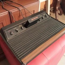 Atari Con Josticks Inalambricos